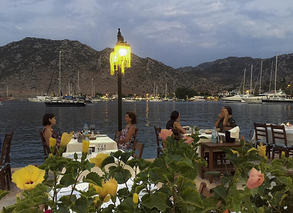 Giritimu Evleri Bed and Breakfast Selimiye  Exteriör bild